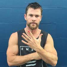 Get arms like chris hemsworth. Chris Hemsworth Chris Hemsworth S Arms Thread 2 Because Even His Arms Make Us Weak At The Knees Fan Forum