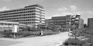 Kinderheilkunde (fächerübergreifend, untersuchungskurs) geschichte, theorie, ethik der medizin (q) humangenetik. Wie Vor 40 Jahren Am Ukj Alles Seinen Anfang Nahm Die Eroffnung Der Klinik Fur Innere Medizin In Neulobeda Ende Dezember 1980 Jenahoch2 Omnichannel Media