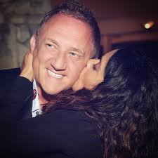 Salma hayek is one of the most prominent latinos in hollywood having been named in 2005 by time magazine among the 25 most influential hispanics.she has achieved huge success in her endeavors as an actress, producer, model, activist, and humanitarian. Salma Hayek Husband Net Worth 2020