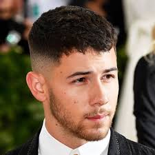 The side swooping fringe is the specialty of this haircut because it aims to shorten the length of the forehead while maintaining the simple look. 35 Best Hairstyles For Men With Big Foreheads 2021 Guide