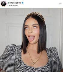 Jessica alba con i capelli a caschetto. Taglio Capelli Autunno Inverno 2020 Foto Il Caschetto Di Tendenza E Accessoriato Amica