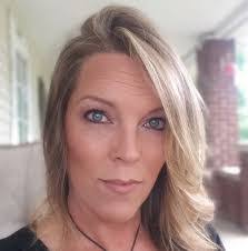 Michelle Phelps's Instagram, Twitter & Facebook