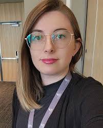 Ana Sabo's Instagram, Twitter & Facebook