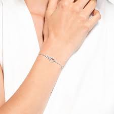 Oct 27, 2016 · hope this helps if you struggle with them like i did x Swarovski Infinity Bracelet Infinity And Heart White Rhodium Plated Swarovski Com