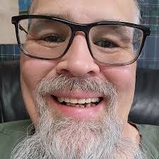 Tina Orton's Instagram, Twitter & Facebook