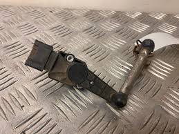 BMW 3 E90 E91 2006 Left front headlight headlamp level sensor 6763735  REM24770