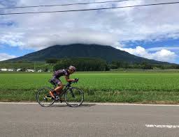 Sam and Emi Sakai have triathlon running through their blood and Niseko is  their new summer love.
