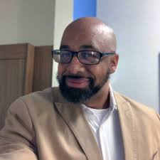 Maurice Stratton's Instagram, Twitter & Facebook