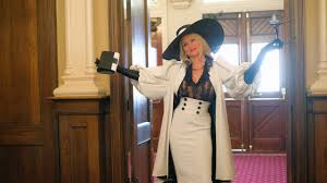 Regarder vos films et series en streaming complet vf et vostfr : Dynastie Nicollette Sheridan Alexis Carrington Quitte Deja La Serie News Series A La Tv Allocine
