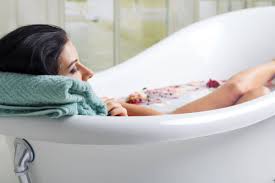 Voglio em diventare vecchia, c senza fretta e insieme a g te. Bagno Nel Latte Come Cleopatra Per Una Pelle Nutrita E Idratata