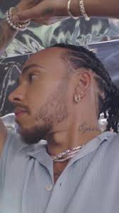 How Attractiv Is Lewis Hamilton