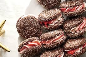 Oct 10, 2019 · christmas crunch candy treat family and friends to a yummy brittle for the holidays. 45 Festive Peppermint Dessert Recipes Myrecipes