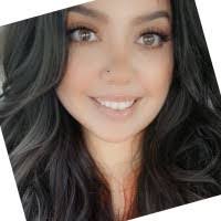 Angie Cryer's Instagram, Twitter & Facebook