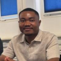 200+ perfiles de «Kaled»