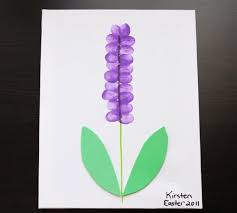 Mit Kindern Basteln Lavendel Blaetter Papier Gruen Blueten Fingerabdruecke Basteln Fruhling Kinder Basteln Fruhling Basteln
