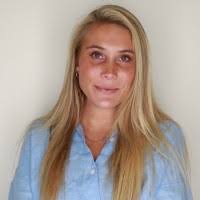 Mia Sampson's Instagram, Twitter & Facebook