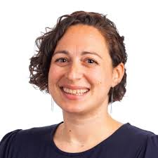 Jen Berg's Instagram, Twitter & Facebook