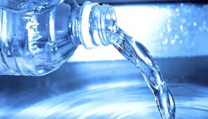 Risultati immagini per acqua minerale
