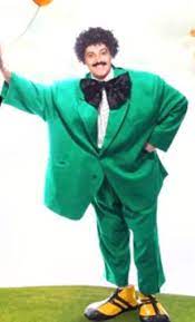 وتوفي سمير غانم في 20 مايو الماضي، بعد تدهور حالته الصحية، إثر إصابته بمضاعفات فيروس كورونا، ما أدى إلى نقله إلى المستشفى، وبعدها ثبتت سلبية المسحة الخاصة به، لكنه بعد ذلك. ÙˆØ¯Ø§Ø¹Ø§ Ø³Ù…ÙŠØ± ØºØ§Ù†Ù… ÙƒÙˆØ±ÙˆÙ†Ø§ ÙŠØ·ÙØ¦ Ù†Ø¬Ù… Ø¢Ø®Ø± Ø£Ø¶ÙˆØ§Ø¡ Ø§Ù„Ù…Ø³Ø±Ø­ Ø£Ø®Ø¨Ø§Ø± Ø§Ù„Ø³Ø¹ÙˆØ¯ÙŠØ© ØµØ­ÙŠÙØ© Ø¹ÙƒØ§Ø¸