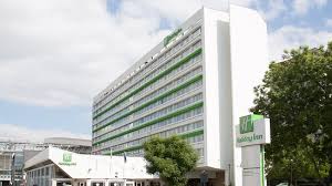 We pride ourselves on delivering an affordable, enjoyable hotel experience where guests are at holiday inn hotels & resorts® we pride ourselves in delivering warm and welcoming experiences for guests staying for business or pleasure. Poor Service And Rooms But Great Service From Ihg Head Office Review Of Holiday Inn London Wembley Wembley Tripadvisor