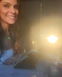 Pure sunshine 🌞 #goldenhour . .#sun #goldenhourphotography  #goldenhourlight #smile😊 #puertorico🇵🇷 #islandlife