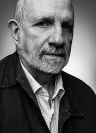 So let's talk about about Brian De Palma- or more specifically things he  puts in many of his movies..... 1. Split screen 2. Close-ups of people's  eyes 3. Slow-motion 4. Long tracking