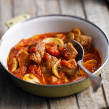 Decouvrez La Recette Saute De Veau Marengo Sur Cuisineactuelle Fr Veau Marengo Recette Veau Recette
