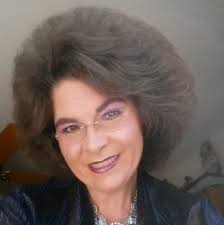 What are some places in Lynchburg with live music and good food?