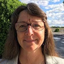 Maureen Mcgraw's Instagram, Twitter & Facebook