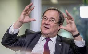 Doch während der stolze familienvater von drei kindern die politische bühne erklimmt. Susanne Laschet Als Kind Wurde Sie Von Ihrem Spateren Ehemann Armin Verprugelt Ostbelgien Direkt