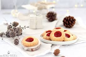 Engelsaugen Platzchen Zu Weihnachten Miss Fancy Rezepte Fur Jeden Tag Weihnachten Kekse Backen Platzchen Backen Weihnachten Engelsaugen