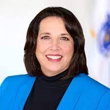 Jacqueline Tepper's Instagram, Twitter & Facebook