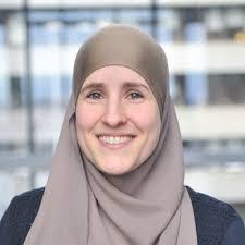 Jennifer Pille's Instagram, Twitter & Facebook