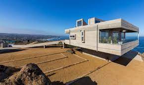 Like house it's a new brand in construction and. Fortress Like House Is A Holiday Retreat By Gubbins Arquitectos