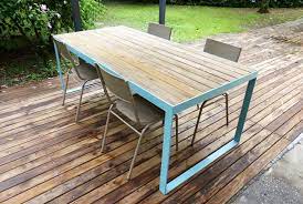 table de jardin bleue bois table de jardin meuble jardin mobilier jardin
