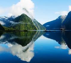New zealand is an island country in the southwestern pacific ocean. Neuseeland Kreuzfahrten Auf Frodos Spuren Royal Caribbean Kreuzfahrten