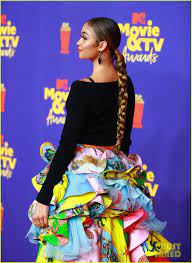 05/17/2021 comments off on mtv movie and tv awards 2021: Chase Stokes Madelyn Cline Outer Banks Cast Reunite For Mtv Movie Tv Awards 2021 Photo 4556553 2021 Mtv Movie Tv Awards Chase Stokes Jonathan Daviss Madelyn Cline Madison