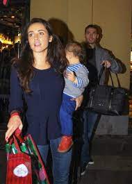 Polly parsons (born 15 february 1984) is an english television presenter. W Gs Secrets Polly Parsons Thomas Vermaelen And Baby Facebook