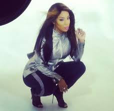 Michelle had silver hair with purple and pink highlights. K Michelle Shoots For Hype Hair And Black Woman Magazine Thisisrnb Com New R B Music Artists Playlists Lyrics