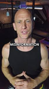 Lee Weiland's Instagram, Twitter & Facebook