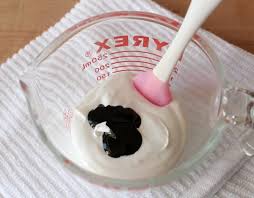 How To Make Dark Black Royal Icing The Sweet Adventures Of Sugar Belle Royal Icing Icing Royal Frosting