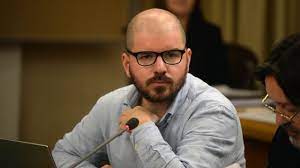 Giorgio jackson was born on february 6, 1987 in chile (33 years old). Giorgio Jackson Afirma Que Para El Frente Amplio Es Mas Natural Una Alianza Con El Pc Que Con La Exconcertacion Epicentro Chile