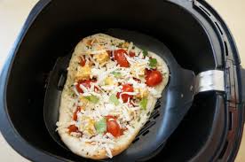 Served over rice and with naan bread. Tandoori Paneer Naan Pizza Air Fryer Oven Piping Pot Curry