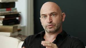 Skyline: what the experts said