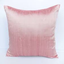 Izostaven Vnimatelno Chetene Prevezhdam Pink Decorative Pillows Vlitconsulting Com