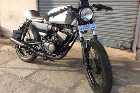 Front cakram brake make safety riding the speed racer. Bikin Gregetan Yamaha Rxz Kena Peremajaan Jadi Cafe Racer Gridoto Com