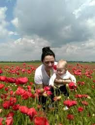 Zilele trecute, în jurul orei 13:40, primarul sectorului 5 a fost surprins de fotoreporterii ziarului în timp ce o vizita pe fosta sa soţie, charlotte, cu care a fost căsătorit peste 20 de ani. De Ce A DivorÈ›at Marian Vanghelie De Prima SoÈ›ie A Fost O Perioada FrumoasÄƒ Din PÄƒcate Nu Am ReuÈ™it Galerie Foto Stiri Vedete Si Evenimente Viva Ro