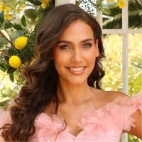 20+ "Laura Renault" profiles