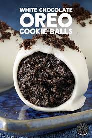White Chocolate Oreo Cookie Balls Angel2 Food Cookies Oreo Recipes Desserts Cookie Balls Recipe