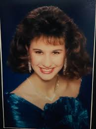 Parker looks absolutely glowing in this outfit.